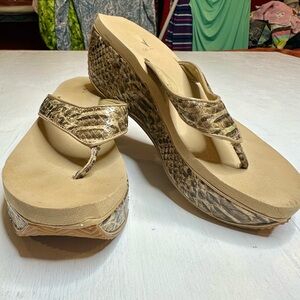 Volatile Snakeskin Print Wedge Flip Flops Sandals Women’s Size 8 Y2K